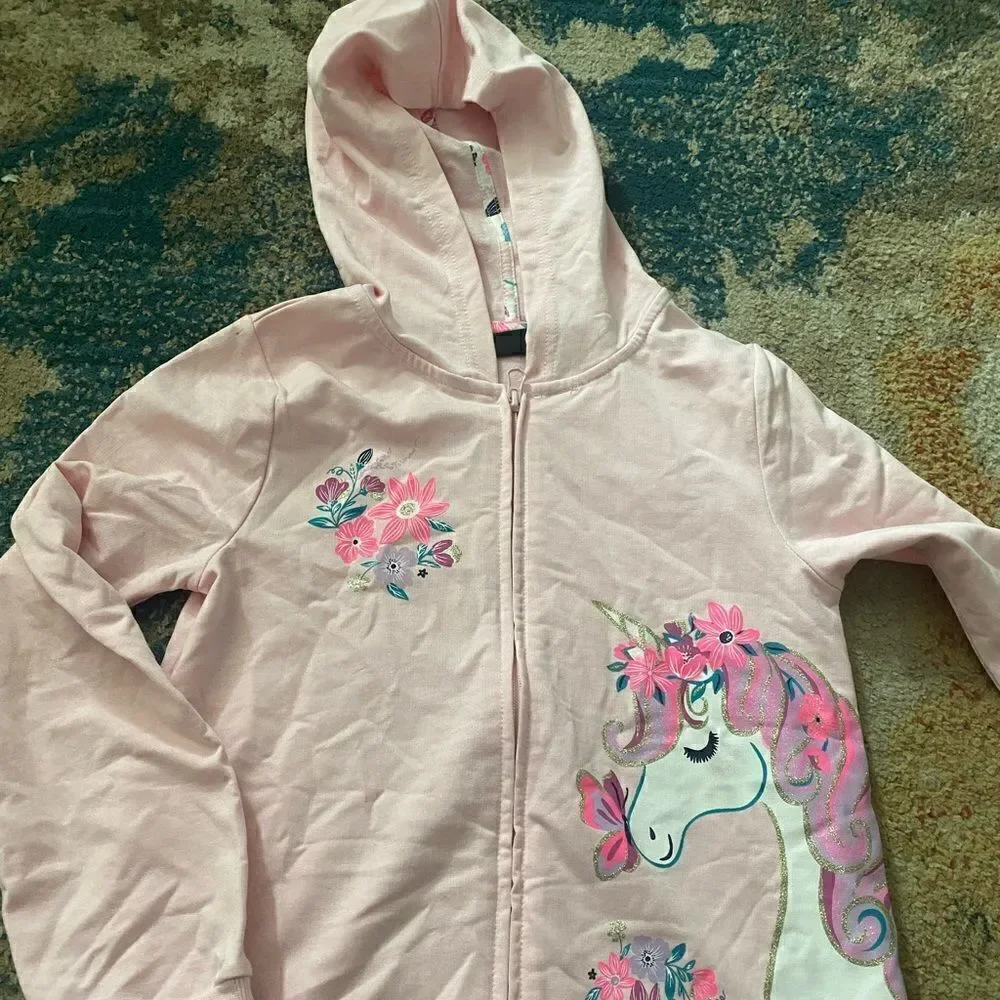 Girls Jacket with zipper closure